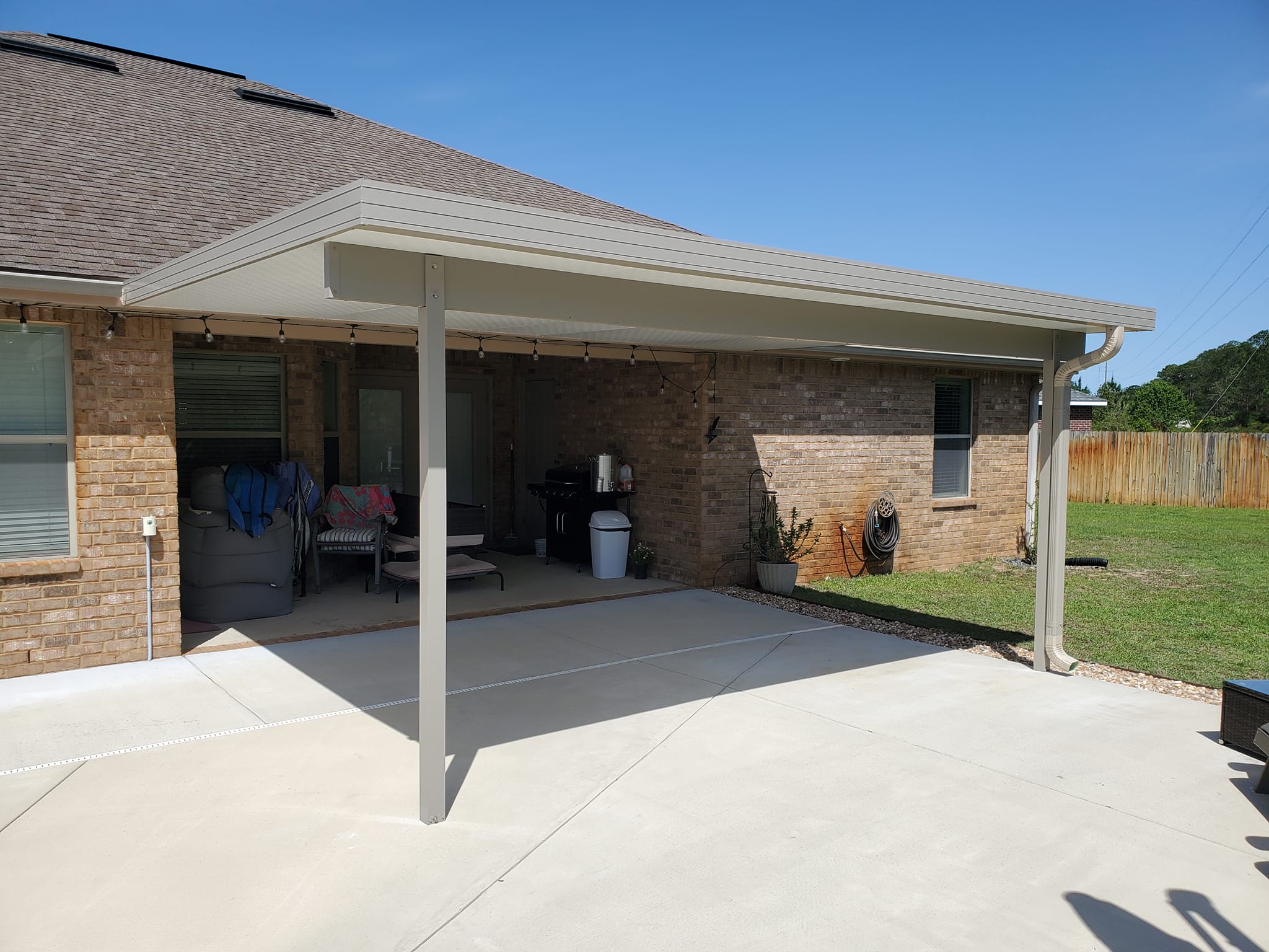 Villianes encklosures Patio Cover Sandstone