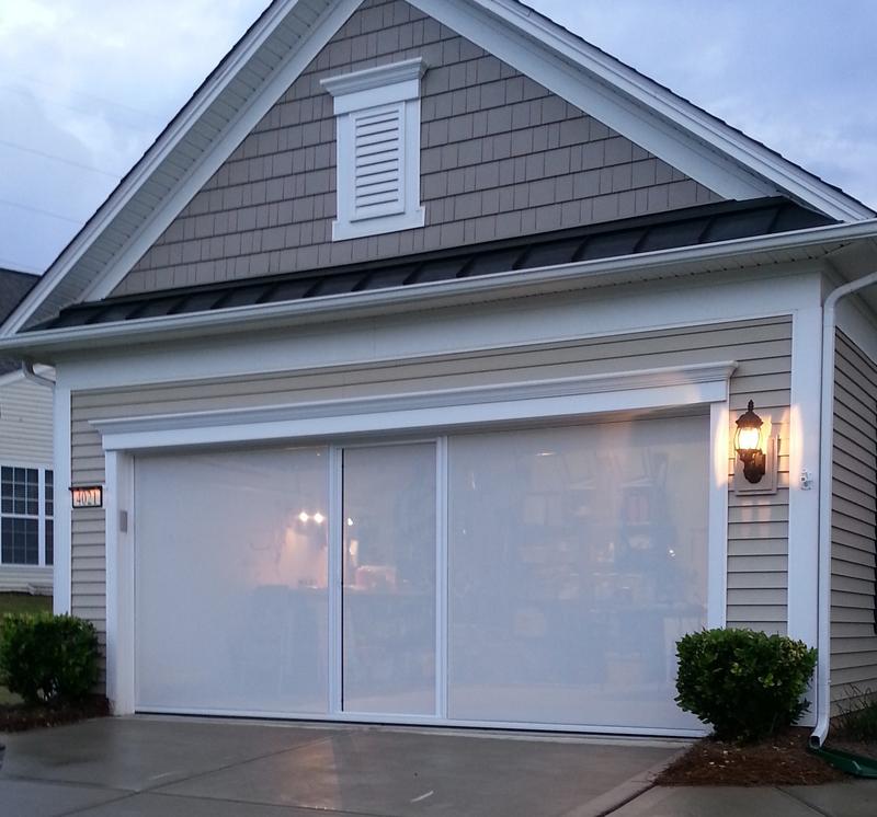 Garage screen enclosure for airflow and a usable bonus space